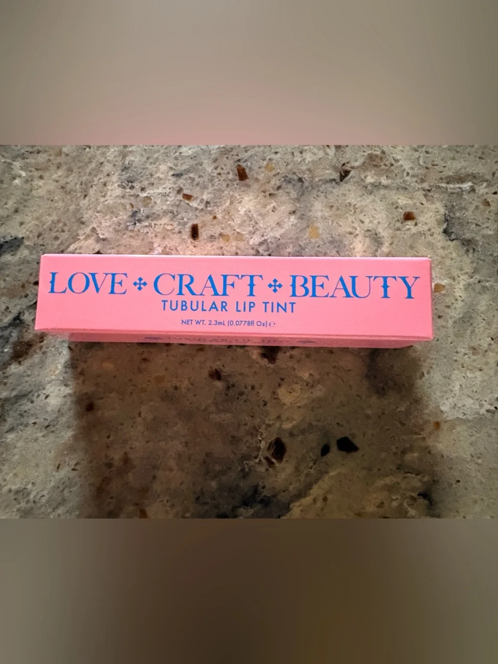 NWT LOVE+CRAFT+BEAUTY Tubular Lip Tint
